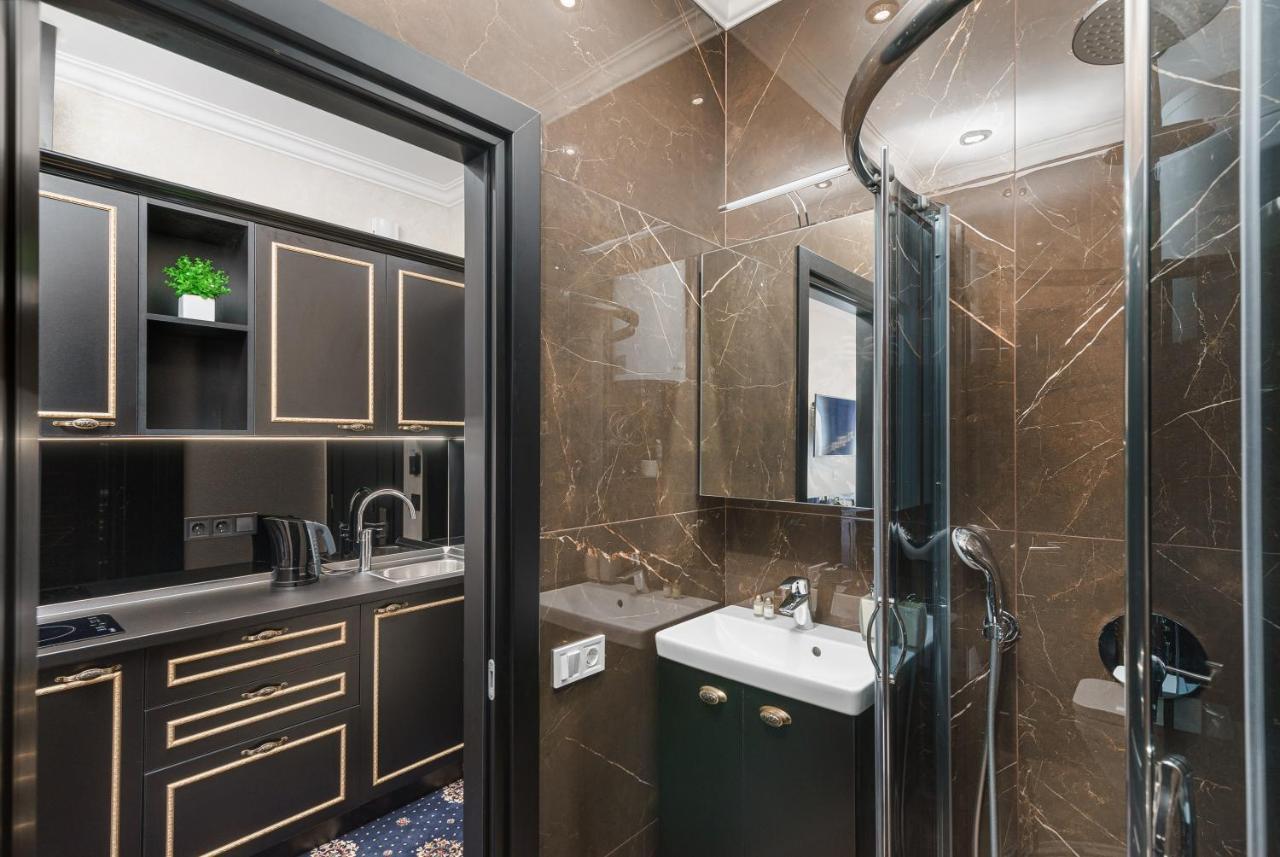 Apart Hotel D'Monica Odessa Zewnętrze zdjęcie