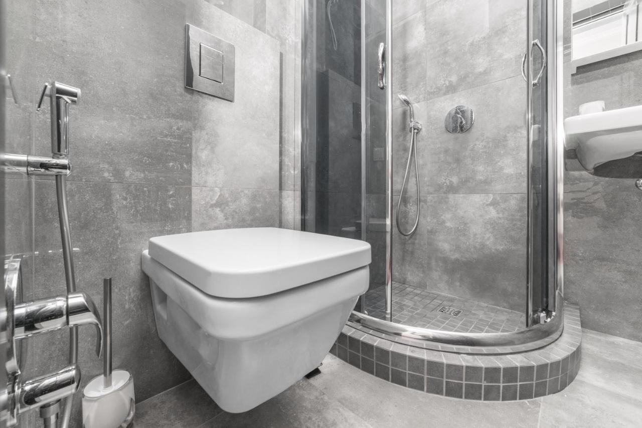 Apart Hotel D'Monica Odessa Zewnętrze zdjęcie