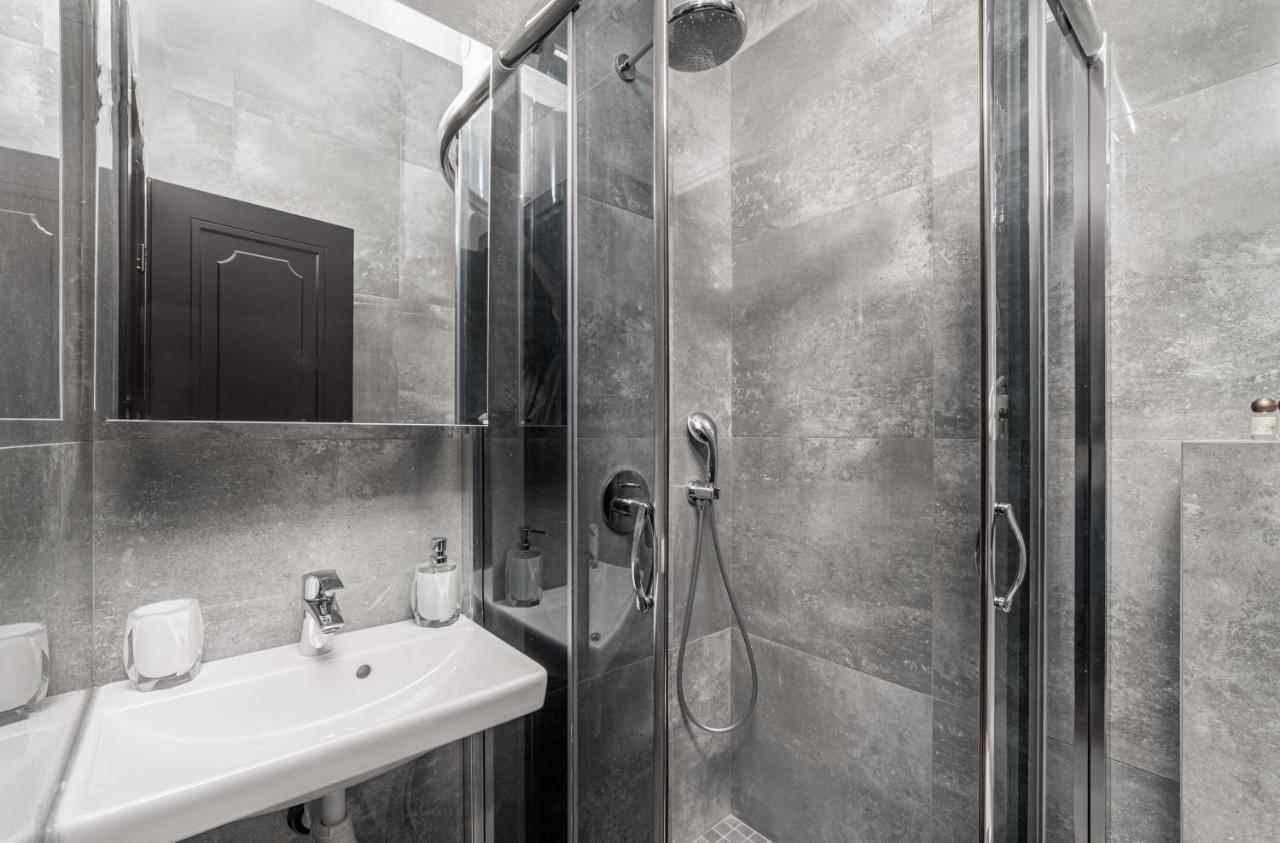 Apart Hotel D'Monica Odessa Zewnętrze zdjęcie